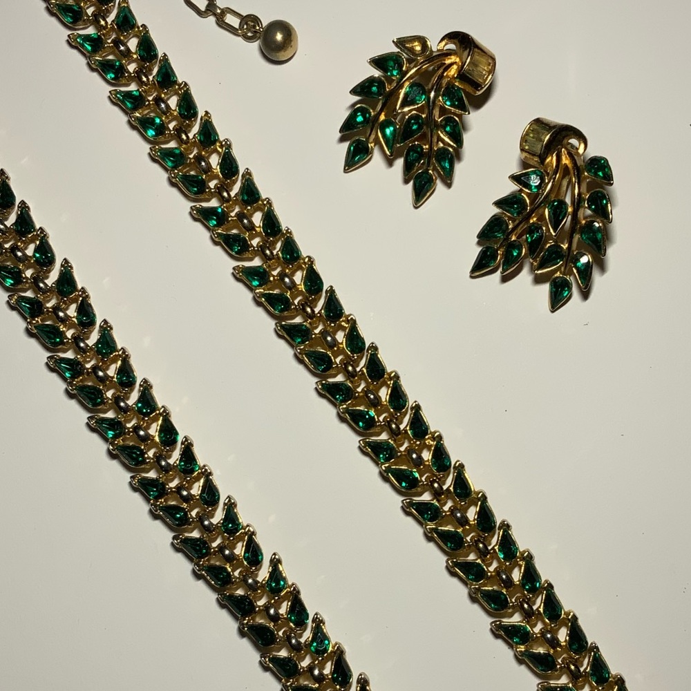 Trifari Green Leaf Set